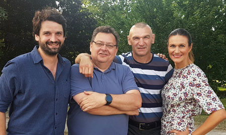 mladene probudi se