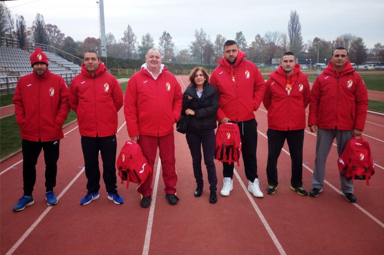 FOTO (s lijeva): Ivan Pucelj, Luka Aračić, Franjo Pavlović, tajnica kluba – Kornelija Galić, Edis Elkasević, Saša Milošević, Boris Škubonja